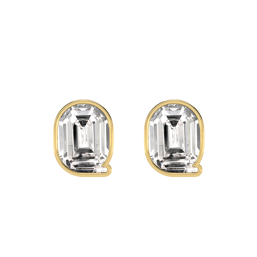 Q Letter Alphabet-18K Yellow Gold-Stud Earrings-7 mm